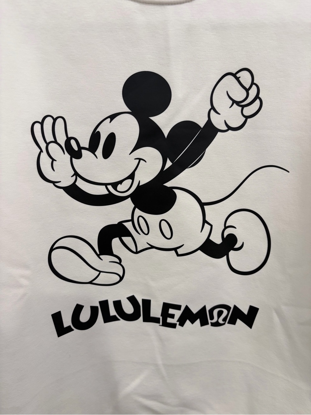Disney × Lululemon Mickey Mouse Oversized Pullover Sweatshirt - White / Size XS - Picture 4 of 7